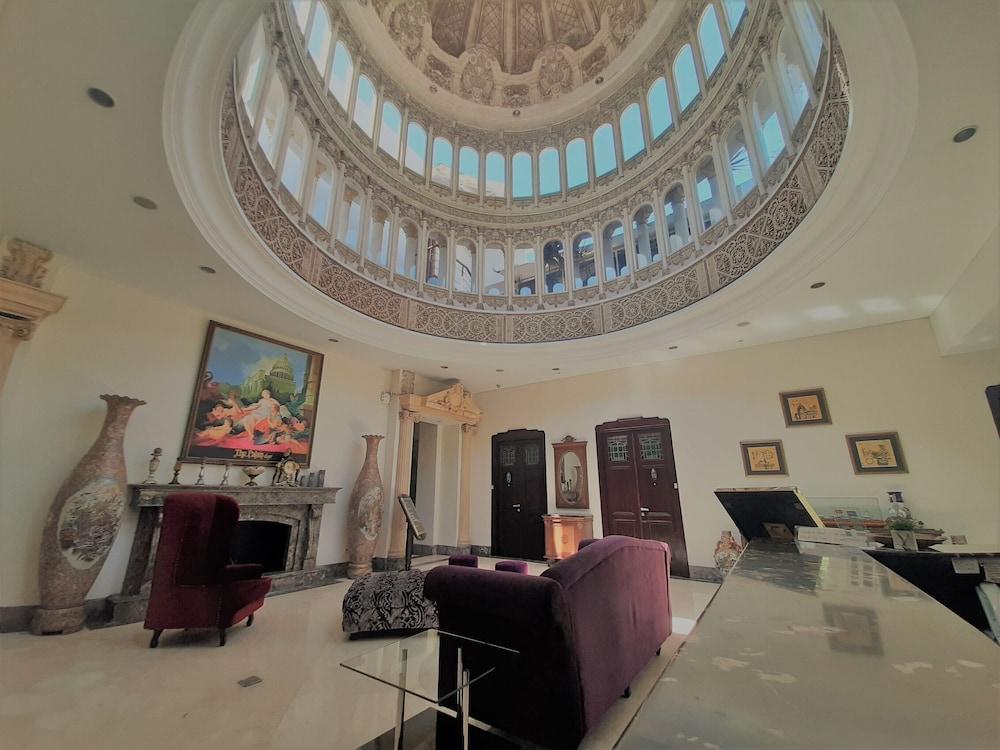 בנדונג The Palais Hotel Dago מראה חיצוני תמונה